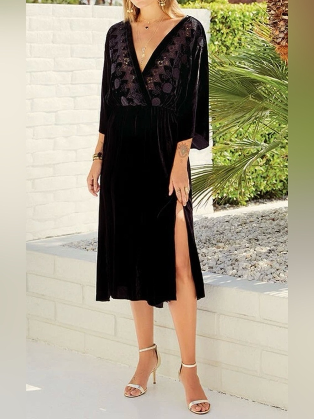 Johnny Was Black Velvet V-Neck Women's Dress with Embroidery Detail - Size XL - Picture 2 of 8